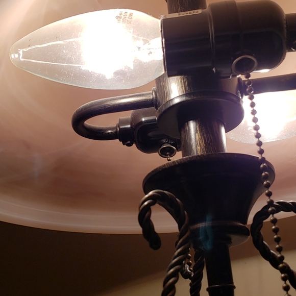 Lamp - Picture 4 of 4